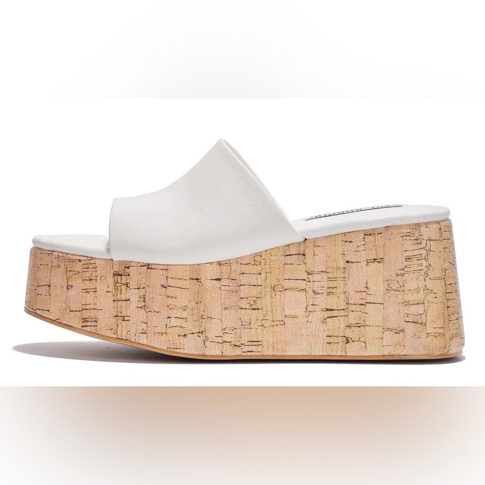 Cape Robbin round toe wedge- size 6- NEW